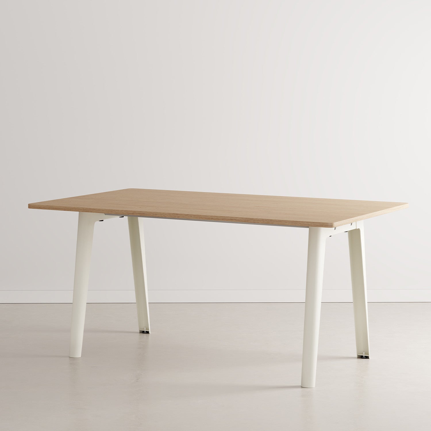 Table à manger NEW MODERN - bois éco-certifié