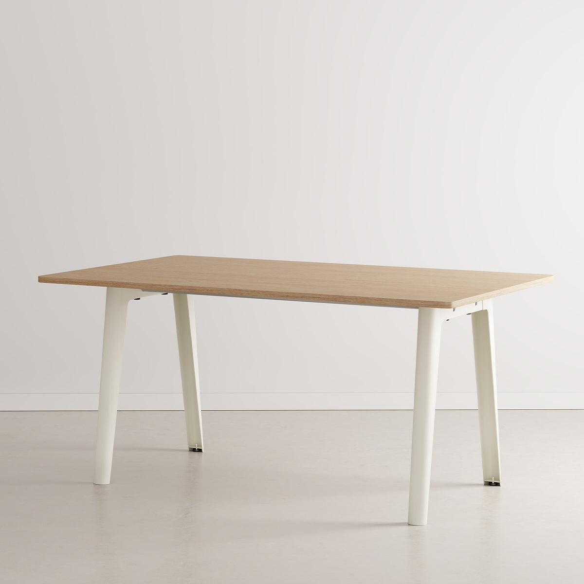 Table à manger NEW MODERN - bois éco-certifié